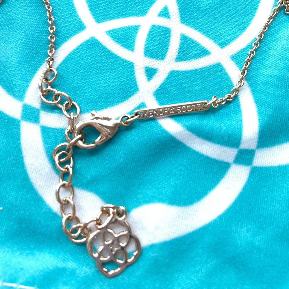 rose gold Kendra Scott necklace - Picture 2 of 3